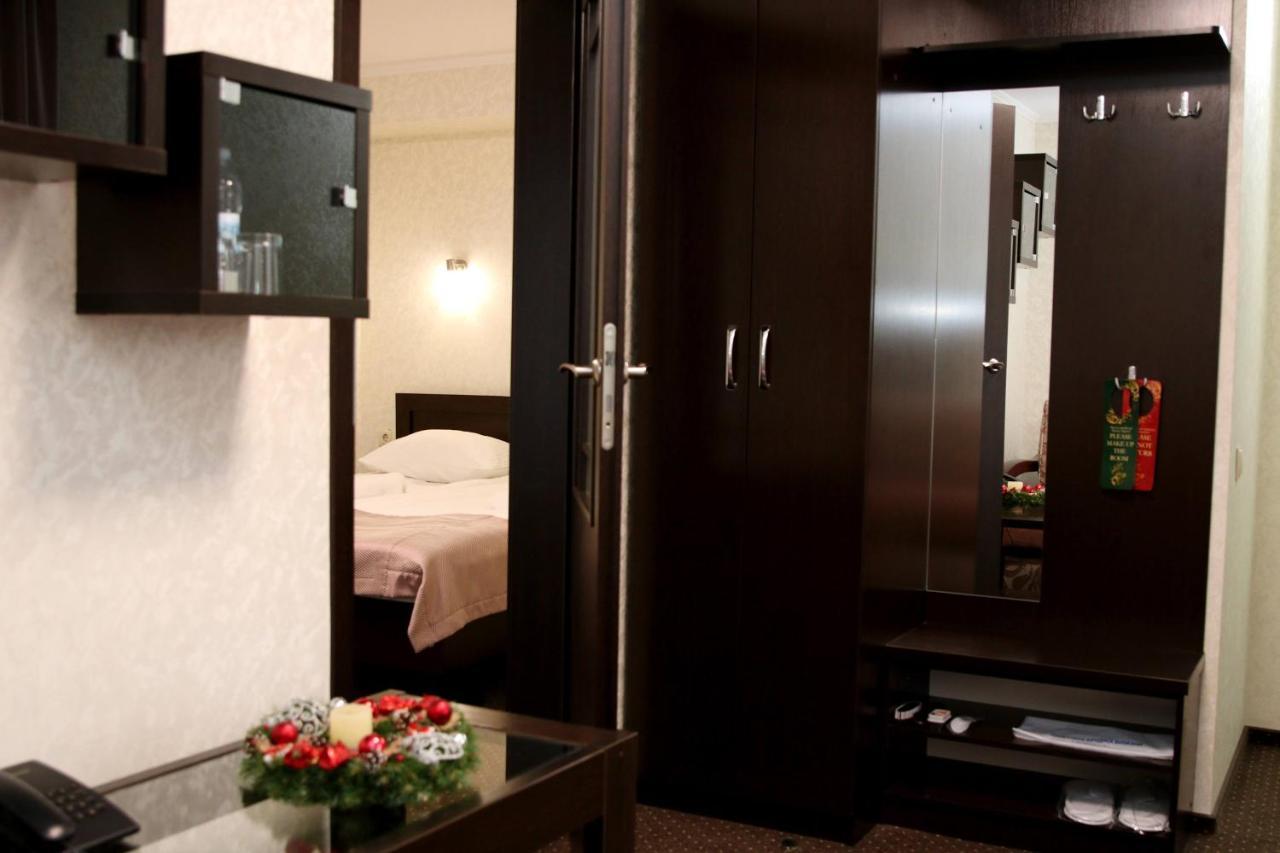 Hotel Tourist روفنو المظهر الخارجي الصورة