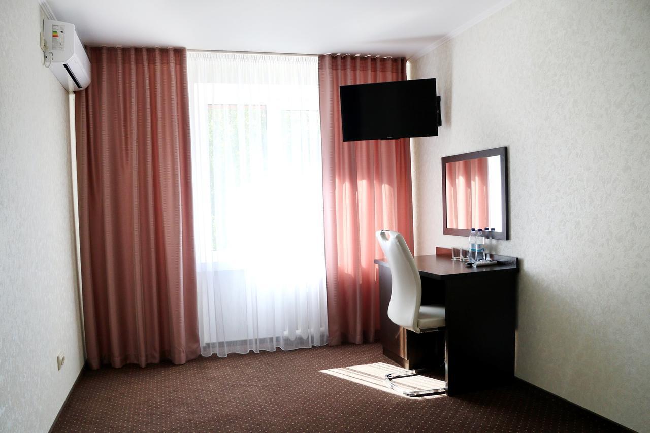 Hotel Tourist روفنو المظهر الخارجي الصورة